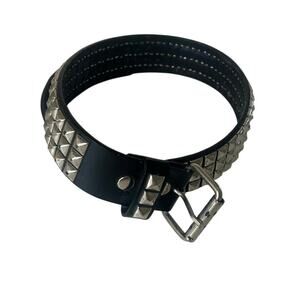 Hot Topic Three Stud Pyramid Black Belt size 32